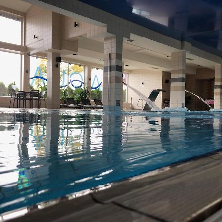 Hotel Victoria Bolszewo Dış mekan fotoğraf