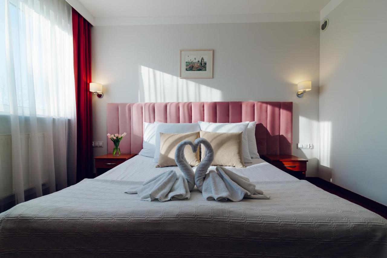 Hotel Victoria Bolszewo Dış mekan fotoğraf