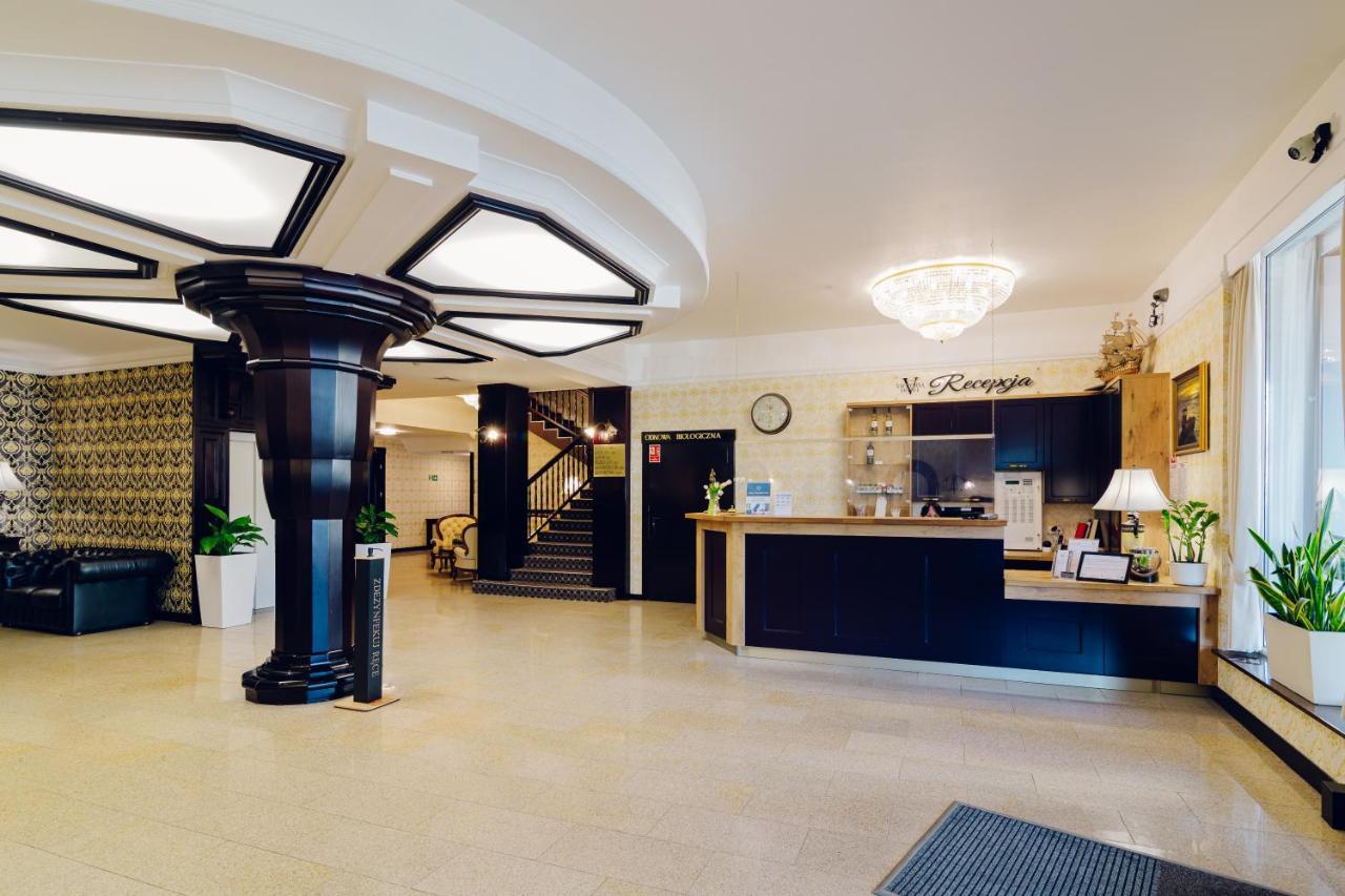Hotel Victoria Bolszewo Dış mekan fotoğraf
