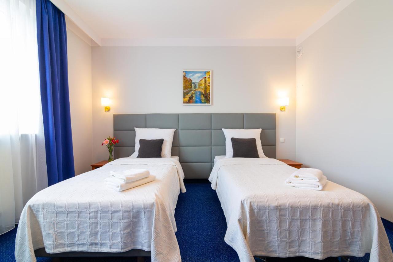 Hotel Victoria Bolszewo Dış mekan fotoğraf