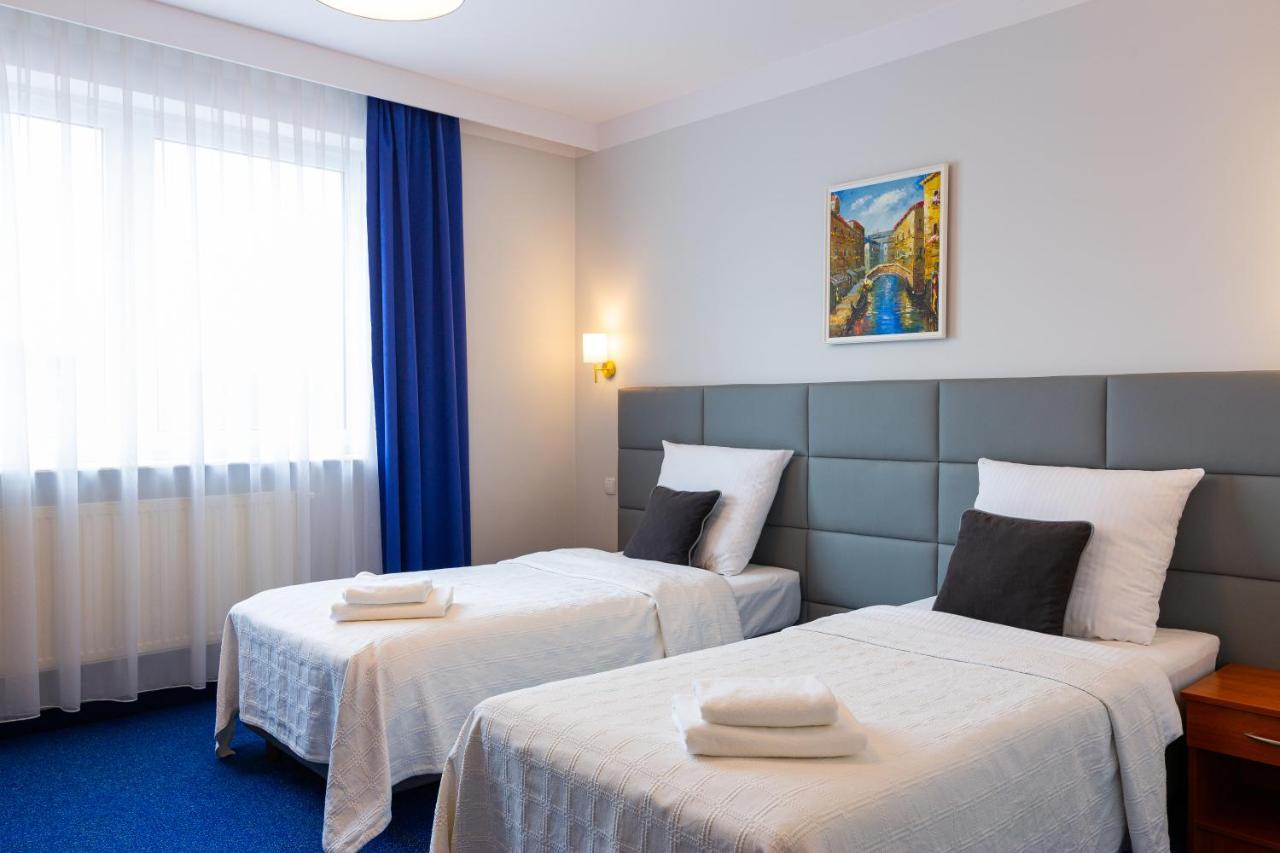 Hotel Victoria Bolszewo Dış mekan fotoğraf