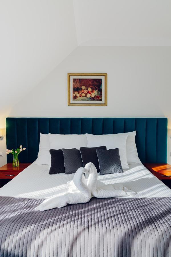 Hotel Victoria Bolszewo Dış mekan fotoğraf