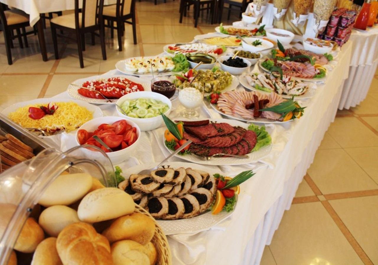 Hotel Victoria Bolszewo Dış mekan fotoğraf