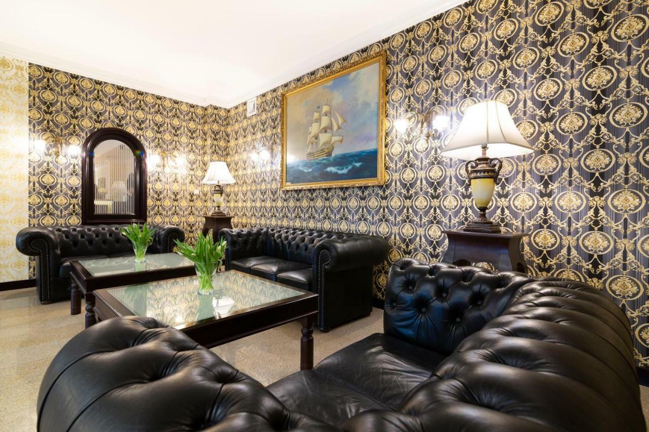 Hotel Victoria Bolszewo Dış mekan fotoğraf