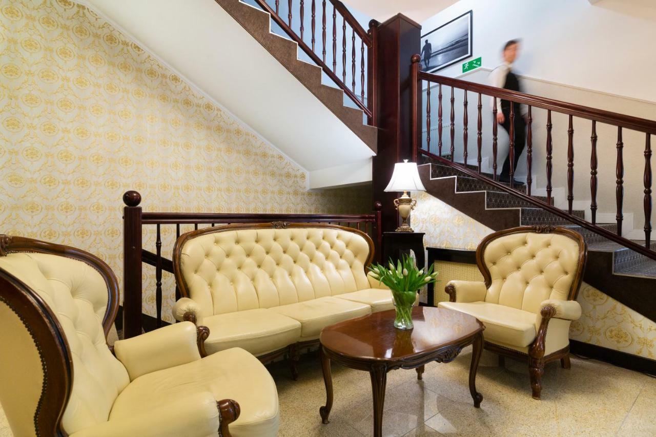 Hotel Victoria Bolszewo Dış mekan fotoğraf